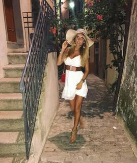Michela Persico feet photo 9