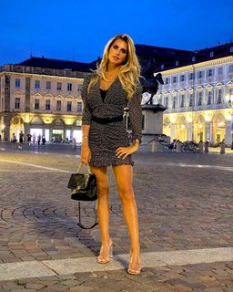 Michela Persico feet photo 9