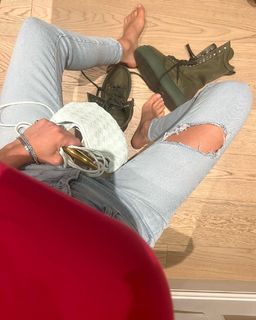 Michela Persico feet photo 7