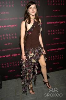Michele Hicks feet photo 10