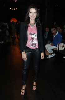 Michele Hicks feet photo 16