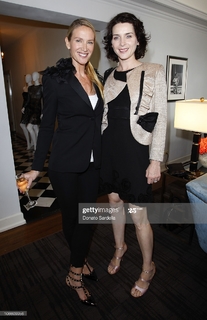 Michele Hicks feet photo 13
