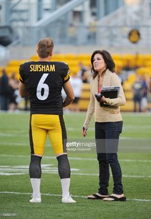 Michele Tafoya feet photo 1