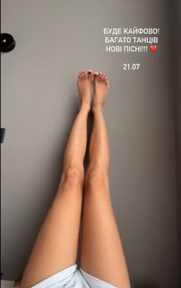 Michelle Andrade feet photo 10