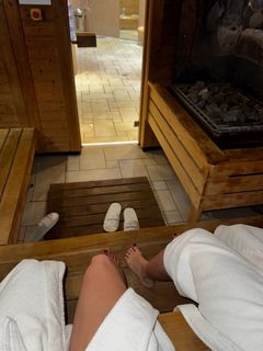 Michelle Andrade feet photo 9