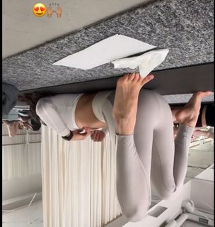 Michelle Andrade feet photo 4