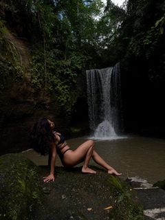Michelle Andrade feet photo 13