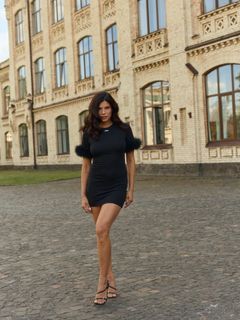 Michelle Andrade feet photo 7