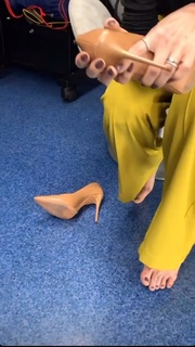 Michelle Barros feet photo 1