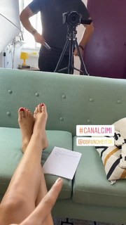 Michelle Batista feet photo 3