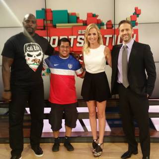 Michelle Beadle feet photo thumbnail