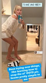 Michelle Beadle feet photo thumbnail