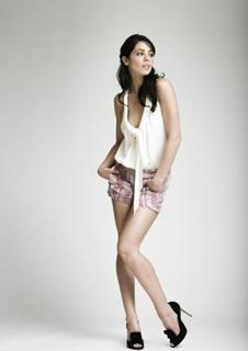 Michelle Borth feet photo thumbnail