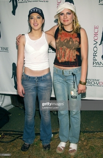 Michelle Branch feet photo 15