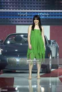 Michelle Branch feet photo 2