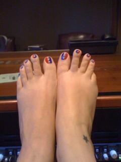 Michelle Branch feet photo 9