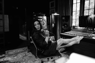 Michelle Branch feet photo 10