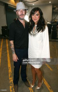 Michelle Branch feet photo 1