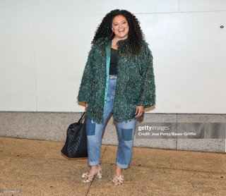 Michelle Buteau feet photo 7
