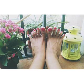 Michelle Calvó feet photo 9