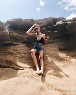 Michelle Calvó feet photo 18