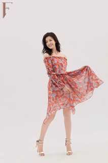Michelle Chen feet photo 8
