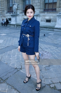 Michelle Chen feet photo 5