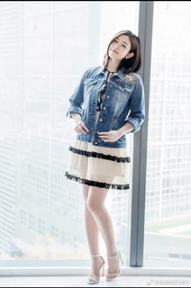 Michelle Chen feet photo 5