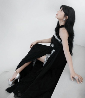 Michelle Chen feet photo 18