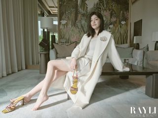 Michelle Chen feet photo 15