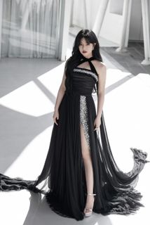 Michelle Chen feet photo 8