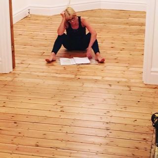 Michelle Collins feet photo 1