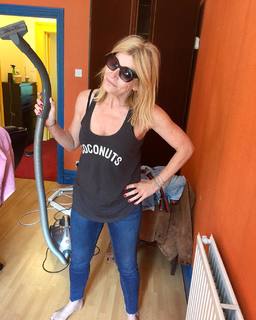 Michelle Collins feet photo 10