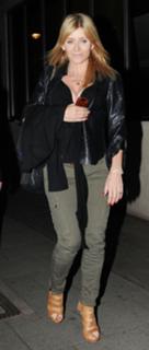 Michelle Collins feet photo 8