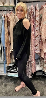 Michelle Collins feet photo 11
