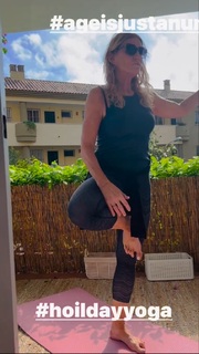 Michelle Collins feet photo 10