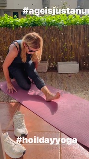 Michelle Collins feet photo 8