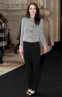 Michelle Dockery feet photo thumbnail