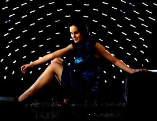 Michelle Dockery feet photo thumbnail
