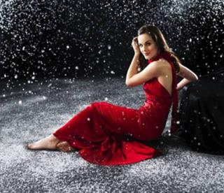 Michelle Dockery feet photo thumbnail