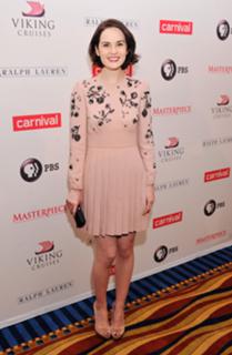Michelle Dockery feet photo thumbnail