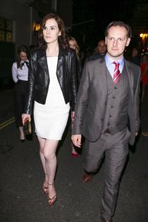 Michelle Dockery feet photo thumbnail