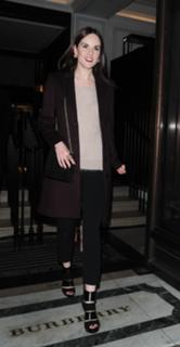 Michelle Dockery feet photo thumbnail