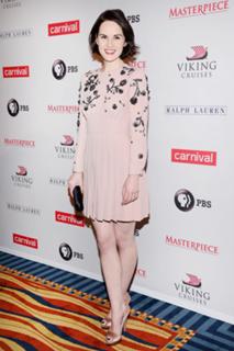 Michelle Dockery feet photo thumbnail