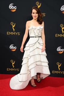 Michelle Dockery feet photo thumbnail