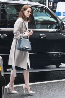 Michelle Dockery feet photo thumbnail