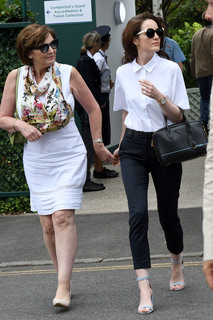 Michelle Dockery feet photo thumbnail
