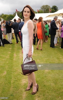 Michelle Dockery feet photo thumbnail
