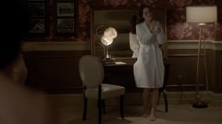 Michelle Dockery feet photo thumbnail