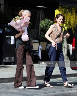 Michelle Dockery feet photo thumbnail